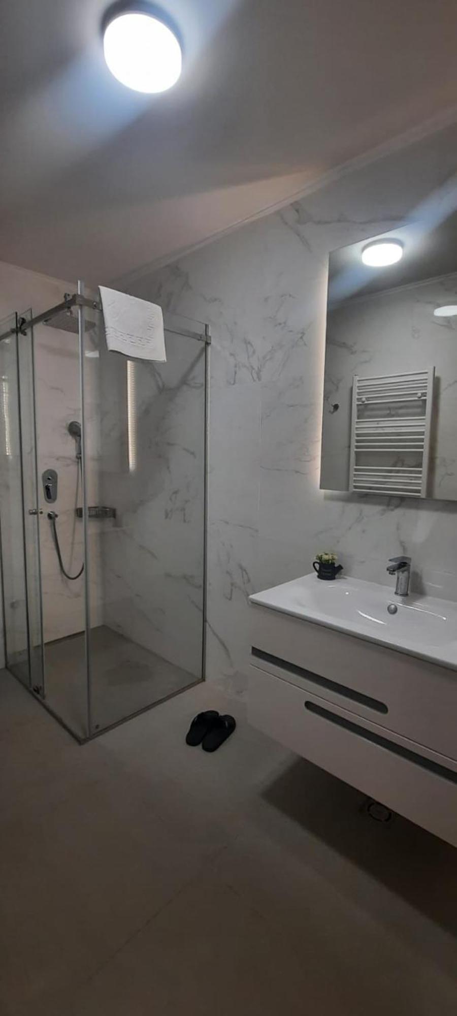 River Walk - Layan Apartment