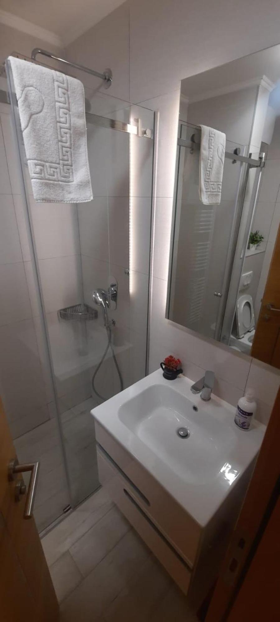 River Walk - Layan Apartment *